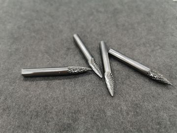 Buen precio Las herramientas de corte rotatorias sólidas el 100% remueven las rebabas forma rotatoria del árbol de ficheros con el extremo del punto en línea