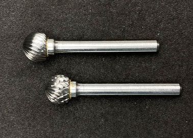Buen precio Herramienta rotatoria de las rebabas rotatorias del carburo cementado que talla dureza de la caña de los pedazos HRA 89-92.5 en línea