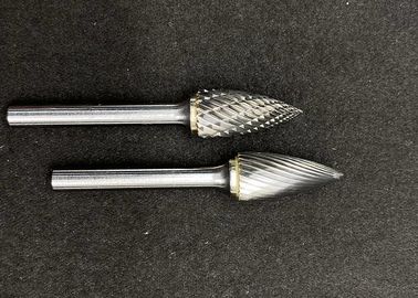 Buen precio Herramienta que quita las rebabas rotatoria del tungsteno sin recubrimiento de las rebabas del carburo del corte del doble del cilindro en línea